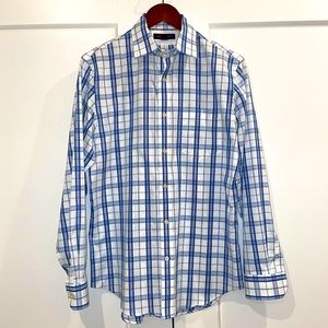 NWOT Men’s Button Down Dress Shirt from Banana Republic Size Small